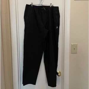 Size XL black men’s First Ascent Eddie Bauer pants